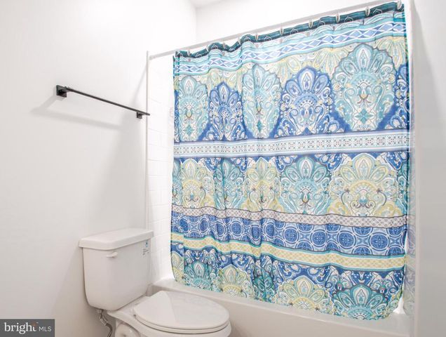 2600 LAKEVIEW PKWY, Locust Grove, VA 22508