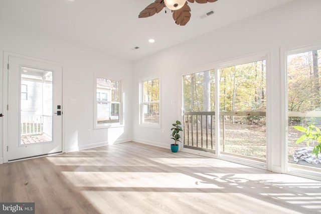 2600 LAKEVIEW PKWY, Locust Grove, VA 22508