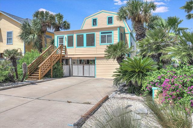 339 Bralley Dr, Port Aransas, TX 78373