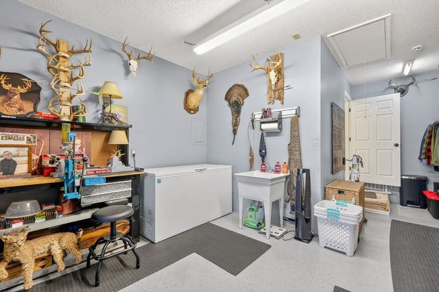 1100 Theta Pike, Columbia, TN 38401