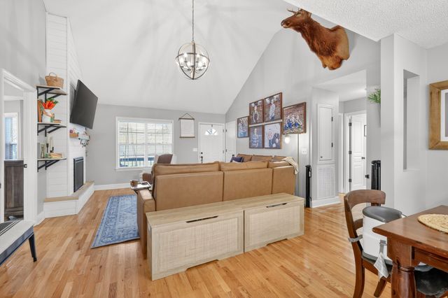 1100 Theta Pike, Columbia, TN 38401