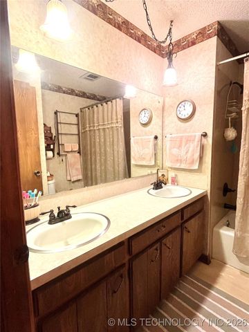 109866 S 4155 Road, Checotah, OK 74426