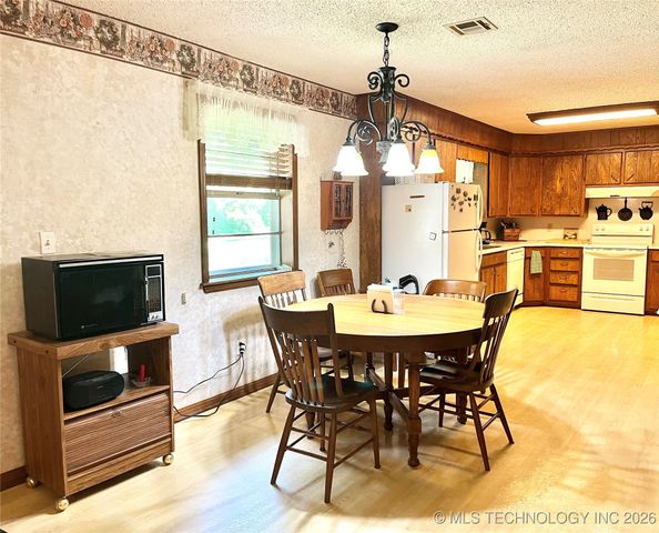 109866 S 4155 Road, Checotah, OK 74426