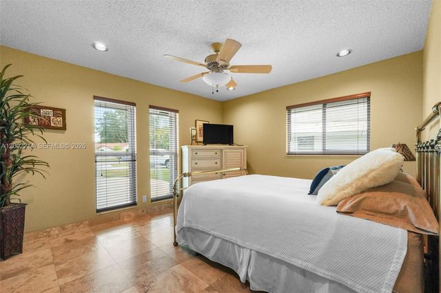 6975 Bianchini Circle, Boca Raton, FL 33433