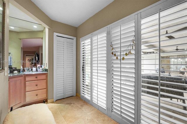 6975 Bianchini Circle, Boca Raton, FL 33433