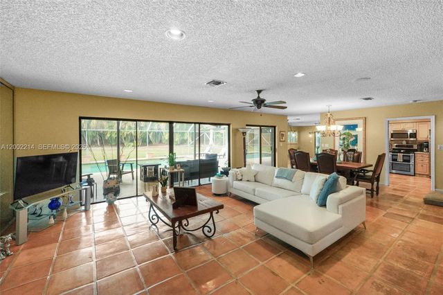 6975 Bianchini Circle, Boca Raton, FL 33433
