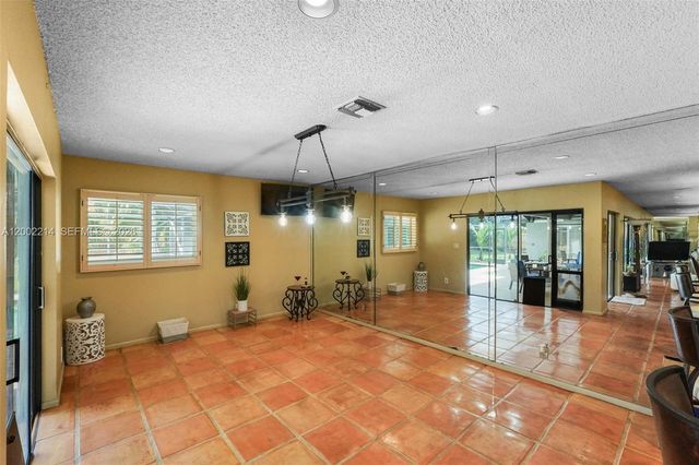 6975 Bianchini Circle, Boca Raton, FL 33433
