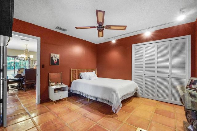 6975 Bianchini Circle, Boca Raton, FL 33433