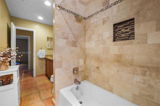 6975 Bianchini Circle, Boca Raton, FL 33433