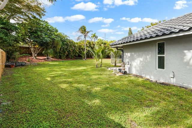 6975 Bianchini Circle, Boca Raton, FL 33433