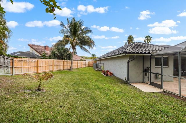 6975 Bianchini Circle, Boca Raton, FL 33433