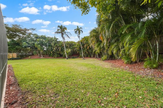 6975 Bianchini Circle, Boca Raton, FL 33433