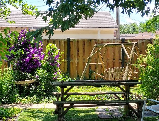 4256 N Ottawa Avenue, Norridge, IL 60706