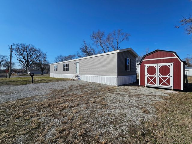 303 N Marion Street, Centralia, IL 62801