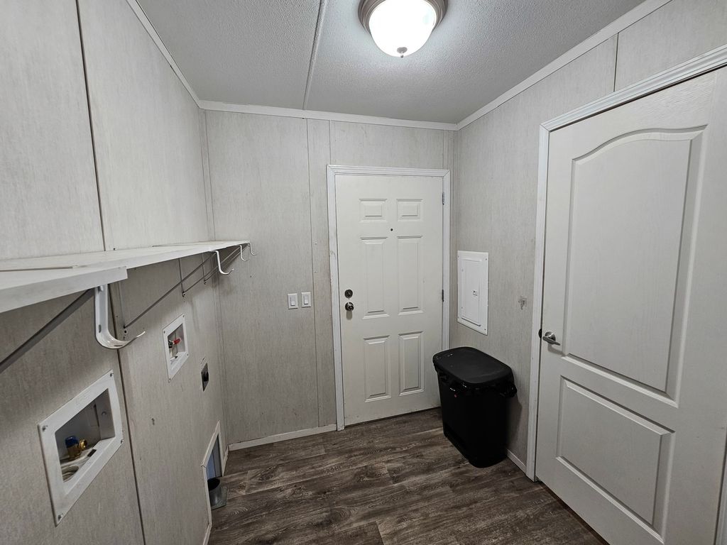 Image 16 of property listing at 303 N Marion Street, Centralia, IL 62801