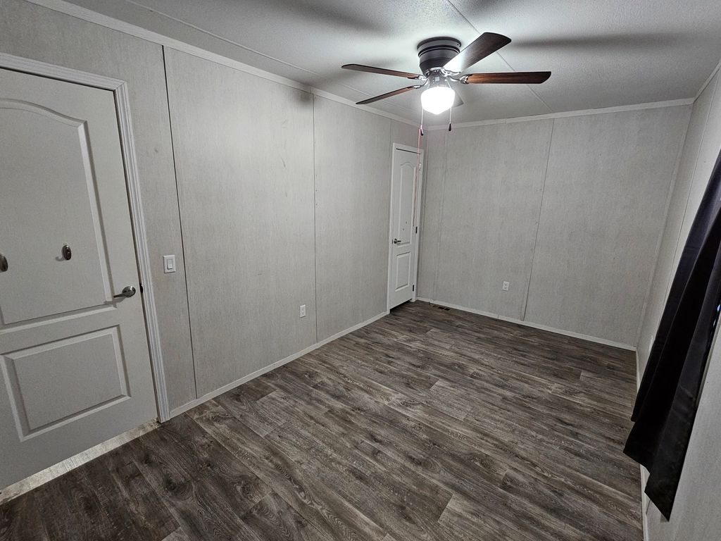 Image 17 of property listing at 303 N Marion Street, Centralia, IL 62801