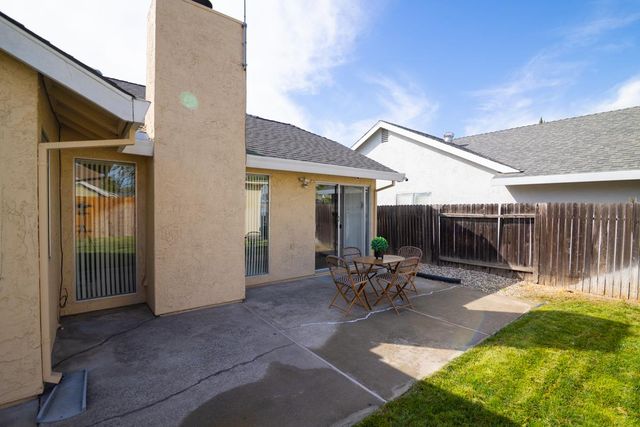 8217 Auberry Dr, Sacramento, CA 95828