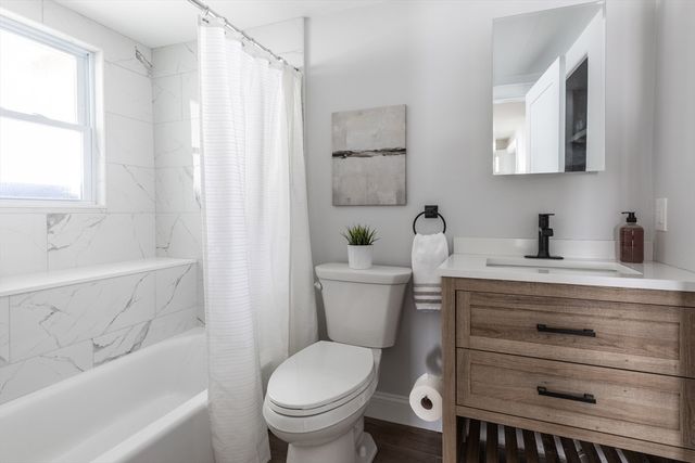 51 Harbor View Ave 1, Winthrop, MA 02152