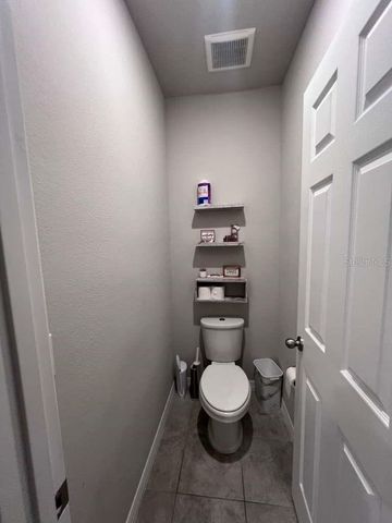 560 JERRY LN, Haines City, FL 33844
