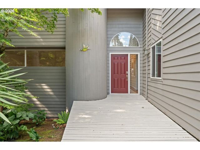 1635 Aspen St, Lake Oswego, OR 97034
