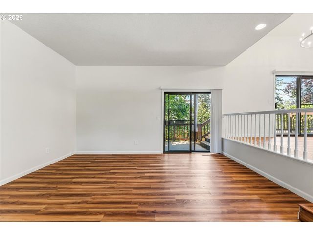 1635 Aspen St, Lake Oswego, OR 97034