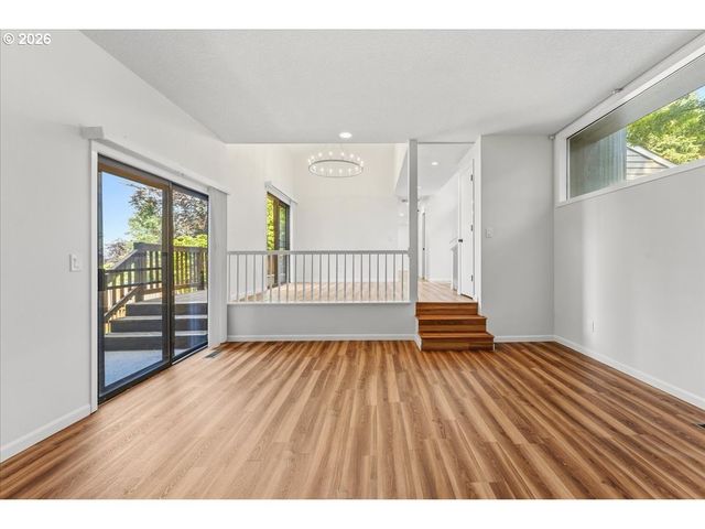 1635 Aspen St, Lake Oswego, OR 97034