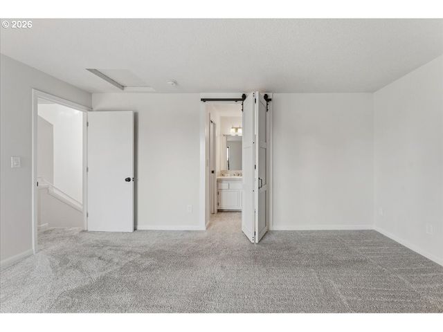 1635 Aspen St, Lake Oswego, OR 97034