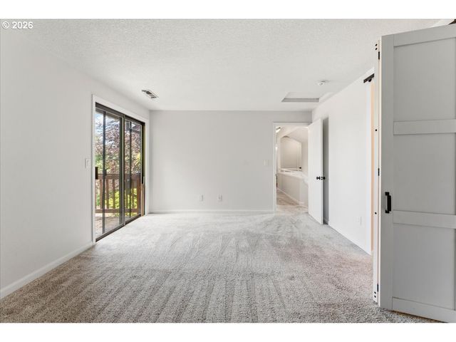 1635 Aspen St, Lake Oswego, OR 97034