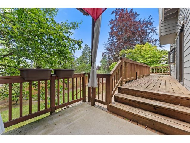 1635 Aspen St, Lake Oswego, OR 97034