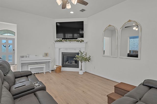 228 Palo Duro Bend, Rhome, TX 76078