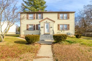53 Le Clair Court, Naugatuck, CT 06770