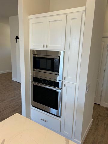 19604 Denison Avenue, Edmond, OK 73012