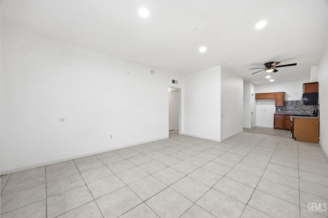 3609 Sampson Court C, Bakersfield, CA 93309