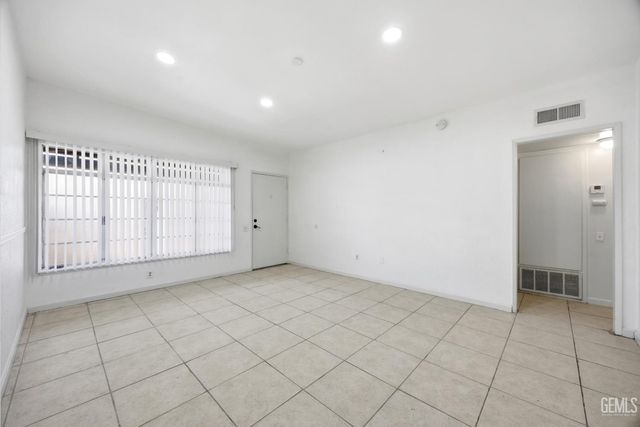 3609 Sampson Court C, Bakersfield, CA 93309