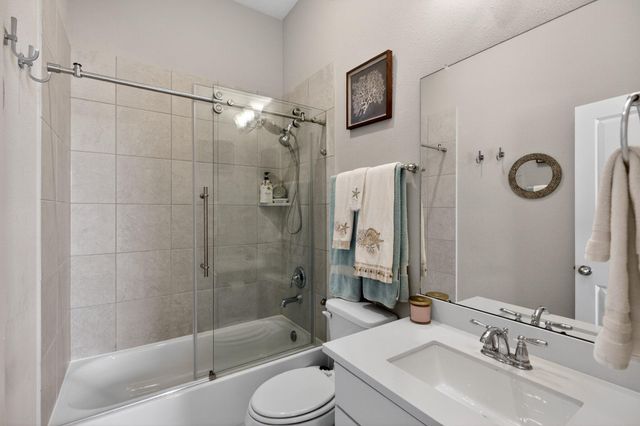 4813 Wagtail Way Lane, League City, TX 77573