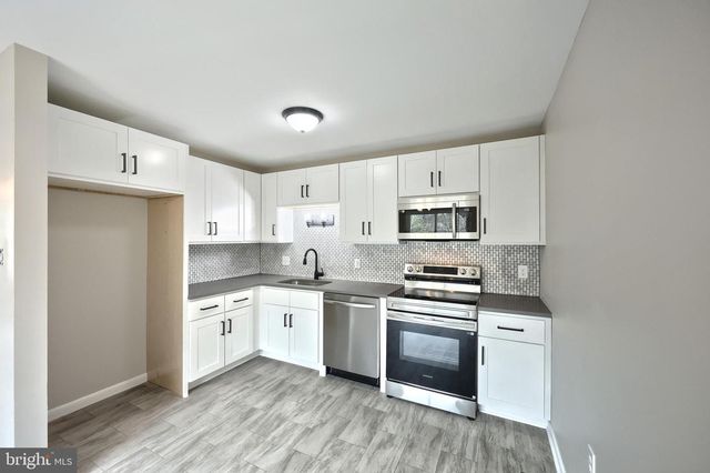 256 JUNIPER DR, Etters, PA 17319