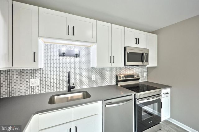 256 JUNIPER DR, Etters, PA 17319