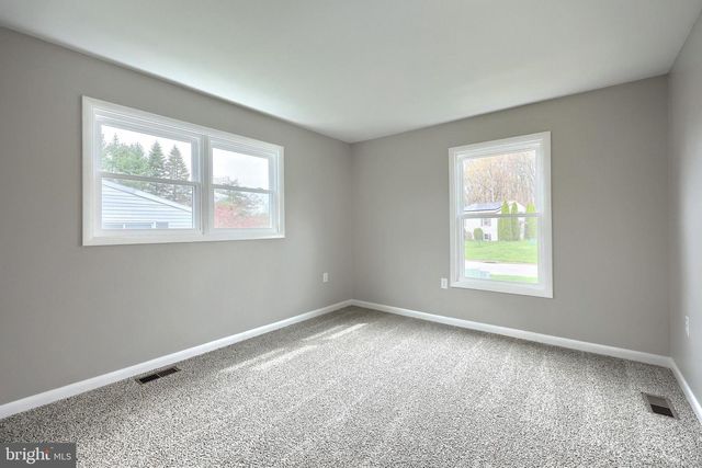 256 JUNIPER DR, Etters, PA 17319