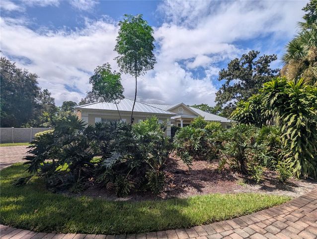 8052 OAK PARK ROAD, Orlando, FL 32819