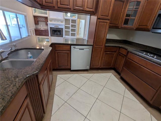 8052 OAK PARK ROAD, Orlando, FL 32819