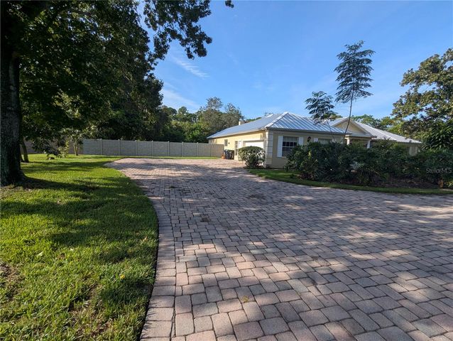 8052 OAK PARK ROAD, Orlando, FL 32819