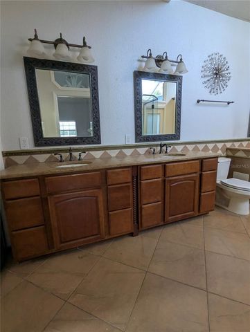 8052 OAK PARK ROAD, Orlando, FL 32819