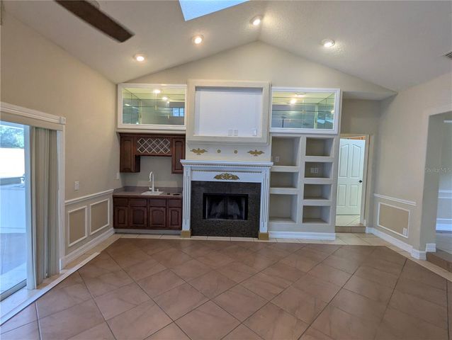 8052 OAK PARK ROAD, Orlando, FL 32819