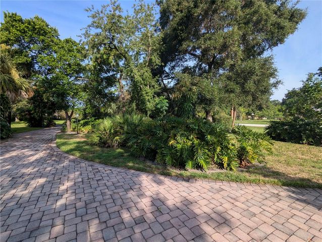 8052 OAK PARK ROAD, Orlando, FL 32819