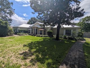8052 OAK PARK ROAD, Orlando, FL 32819