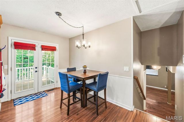 105 Jane Drive, St Peters, MO 63376