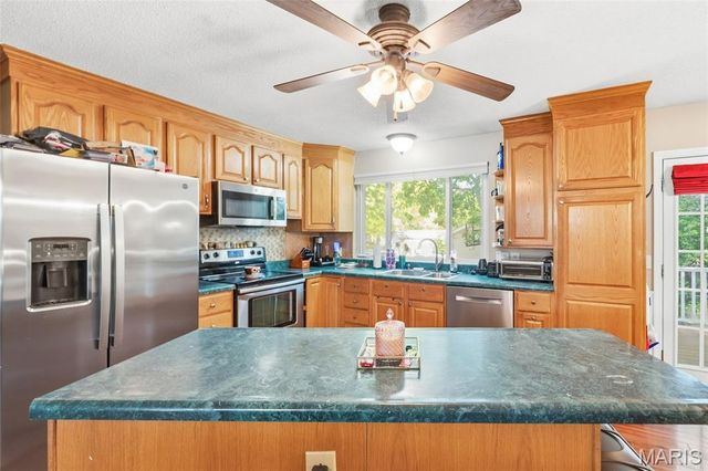 105 Jane Drive, St Peters, MO 63376