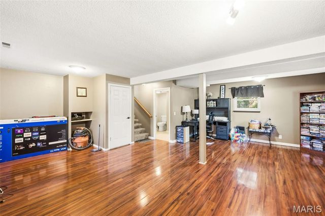 105 Jane Drive, St Peters, MO 63376