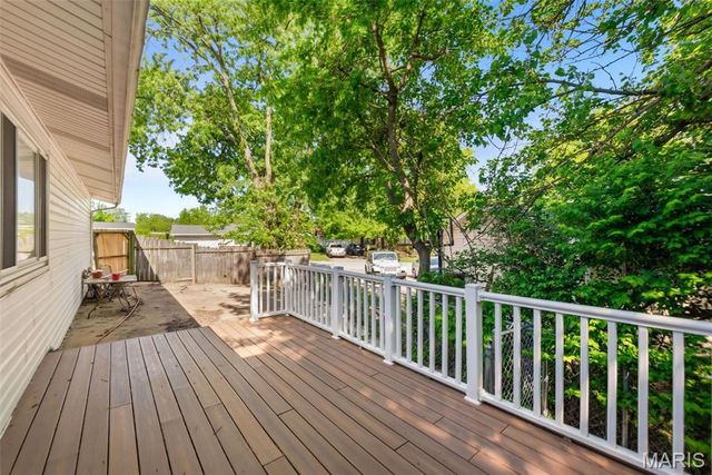 105 Jane Drive, St Peters, MO 63376
