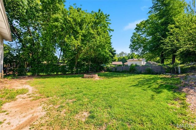 105 Jane Drive, St Peters, MO 63376